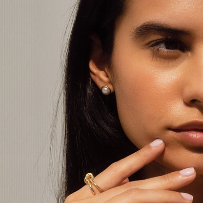 Pearl Stud Earrings - Gold