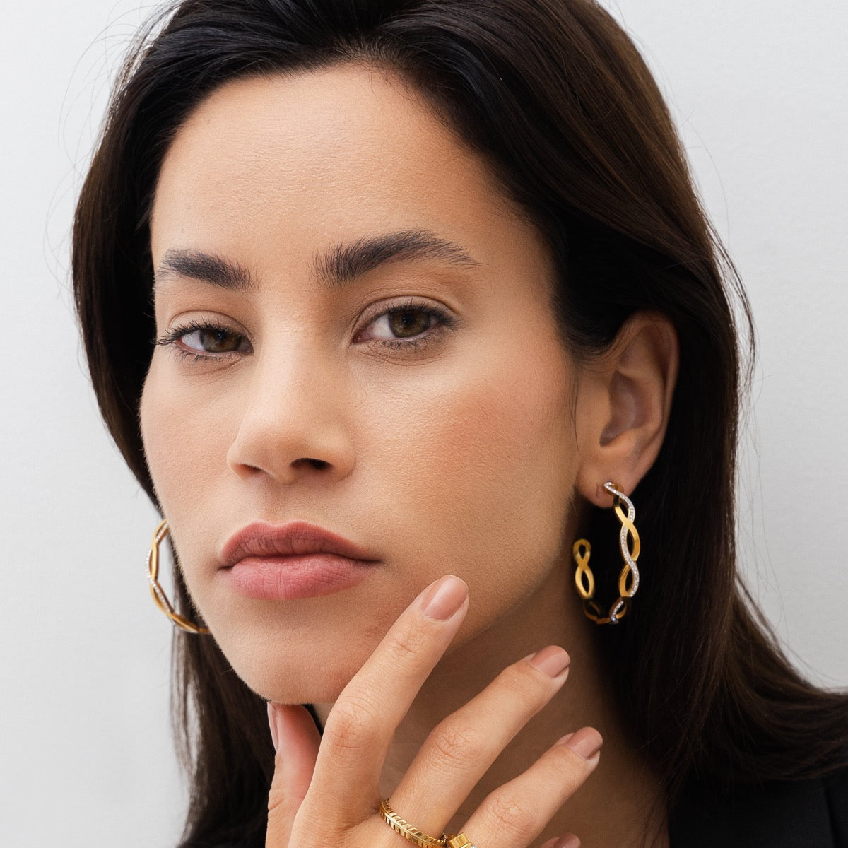 Amelia Interlace Hoop Earrings - Gold