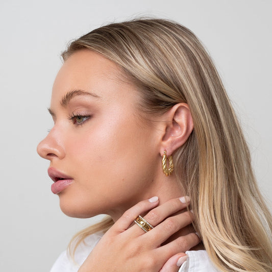 Ziyah Twist Hoop Earrings - Gold