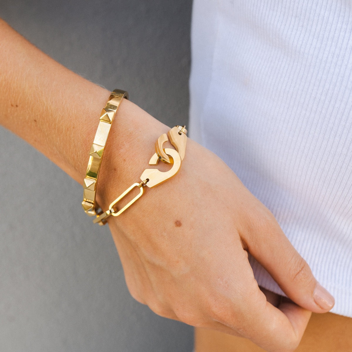 Stud Bracelet - Gold